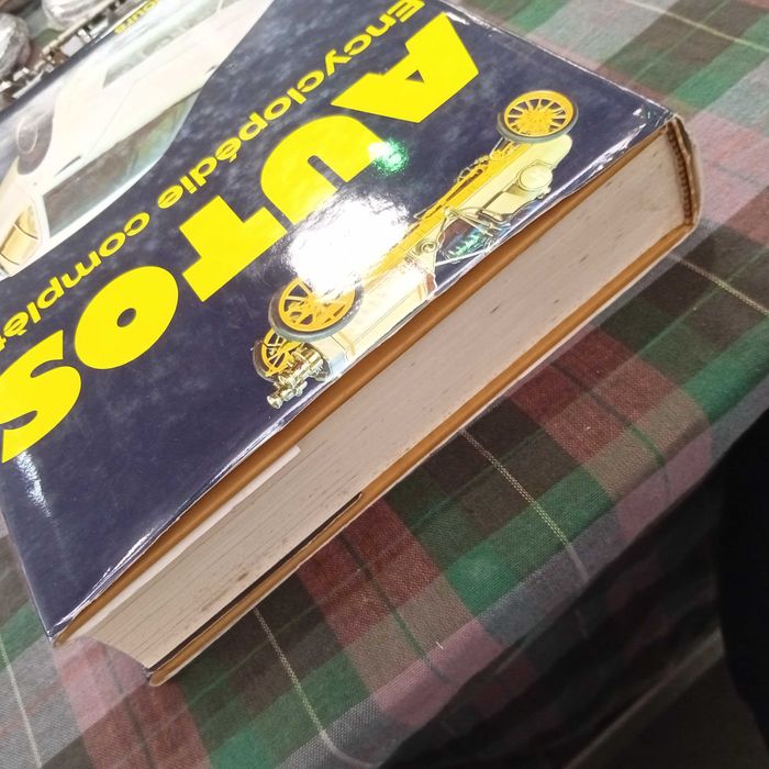 Autos: Encyclopedie complète 1885 à nos jours