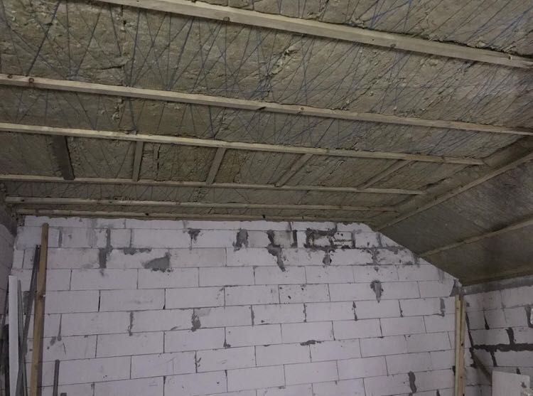 Утеплення даху мінеральною ватою/ горищ/ перекриттів.