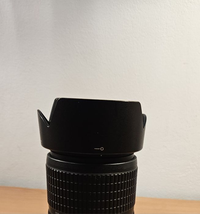NIKON 18-105mm VR