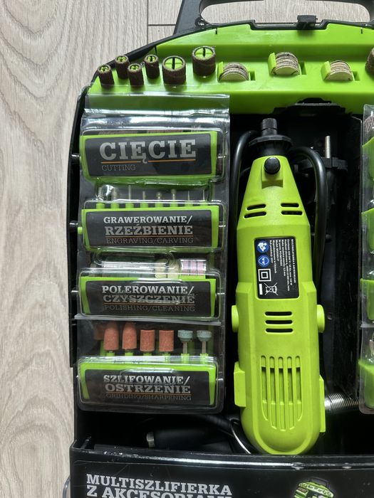 Multiszlifierka z akcesoriami NITEO Tools 130W