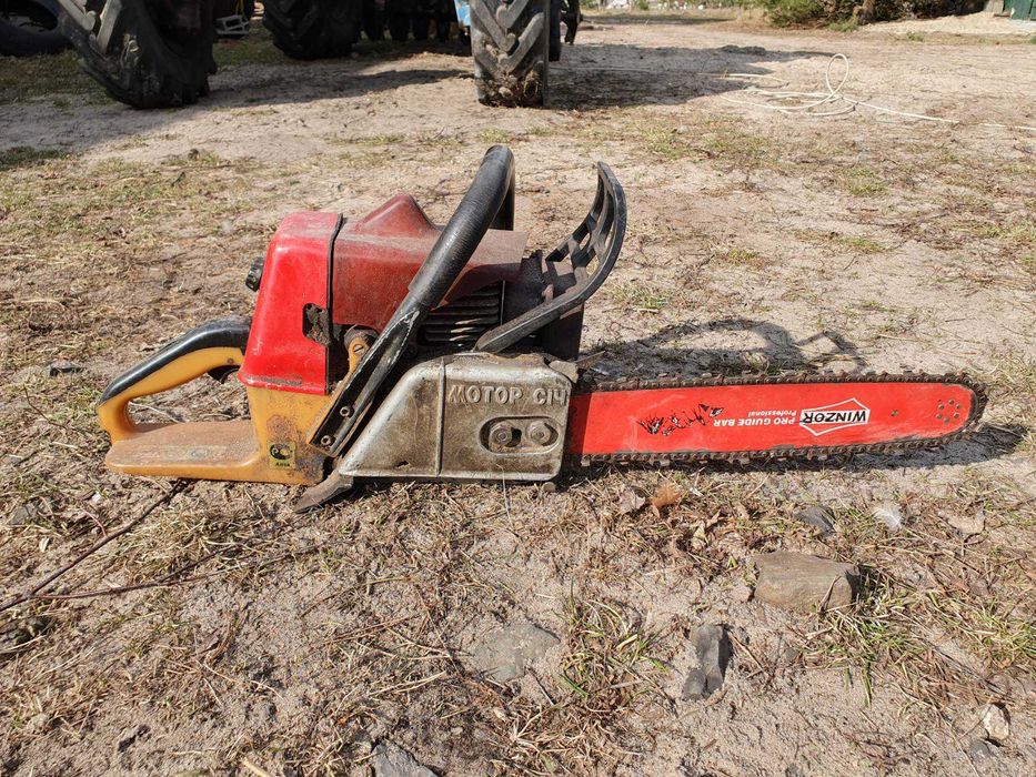 Продам бензопилу мотор січ