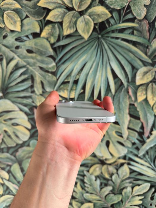 iPhone 15 128GB Neverlock айфон 15 відмінний 93% акум TRADEIN