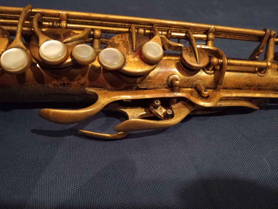Saxofone Conn 10m