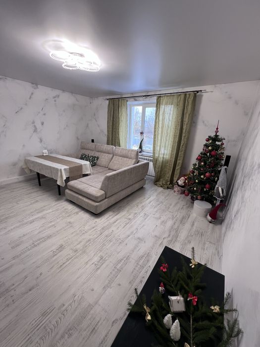 Продам будинок .