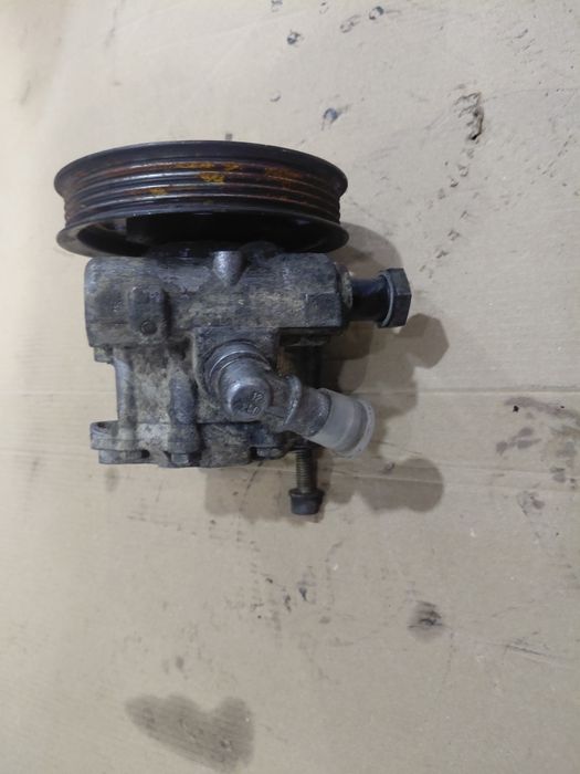 Насос гідропідсилювача гідроусилителя ГУР Volkswagen Passat B5 Audi A4