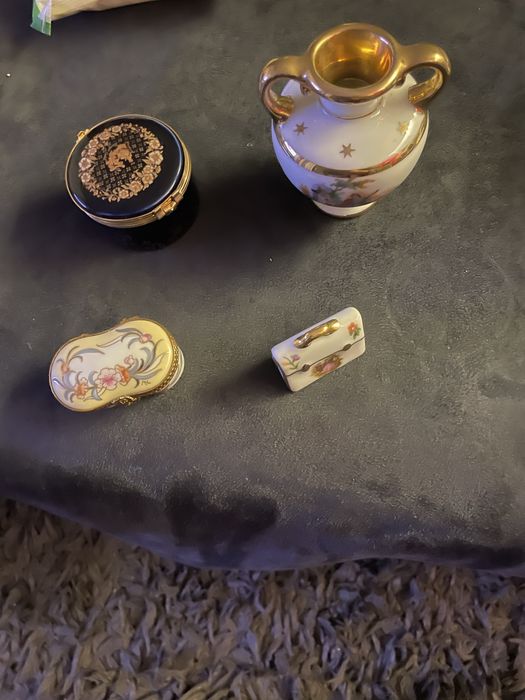 Varias peças miniaturas em limoges