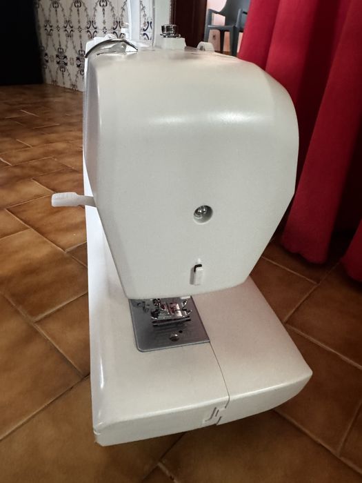 Maquina de costura Silvercrest