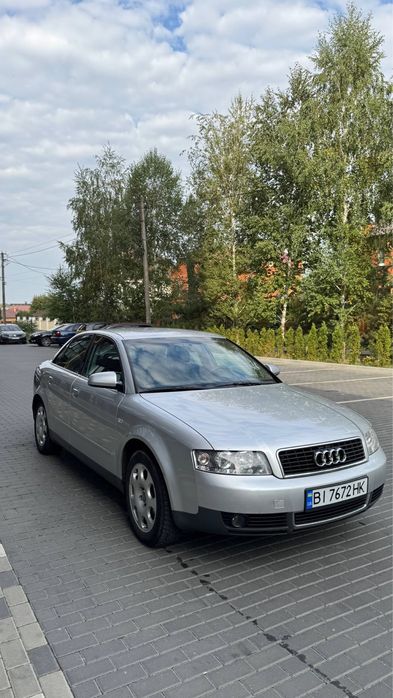 Продам Ауді а4 b6 1.6 бензин