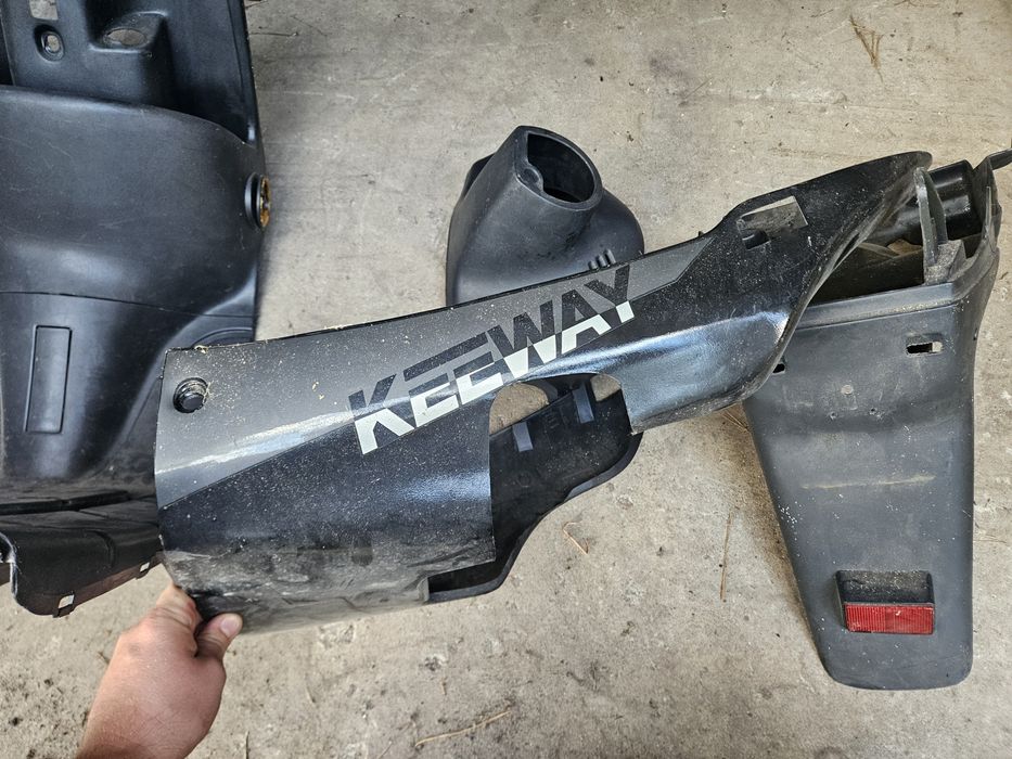 Plastiki Keeway Hurricane 50 podłoga, kokpit, pług, blotnik