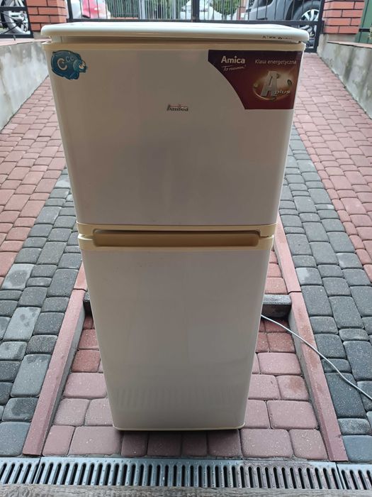 Chłodziarko - zamrażarka, Lodówka w dobrym stanie.