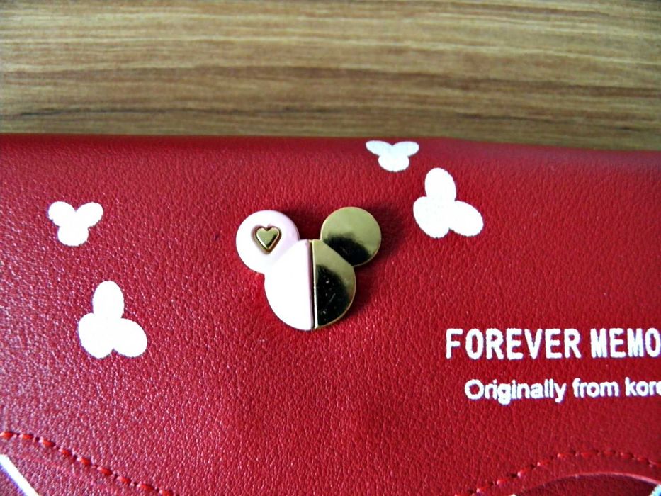 Czerwony portfel - Myszka Mickey