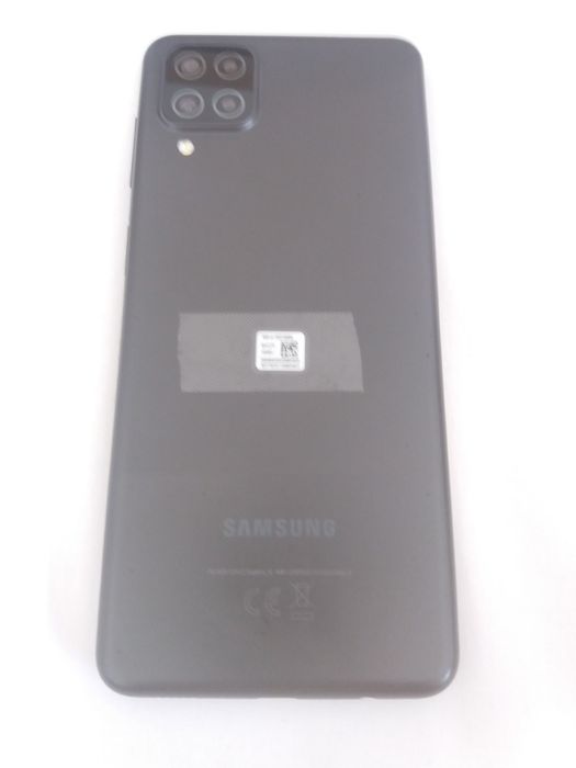 Samsung a12 em bom estado...
