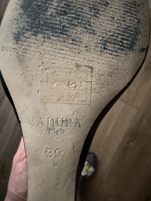 piękne buty Badura 39