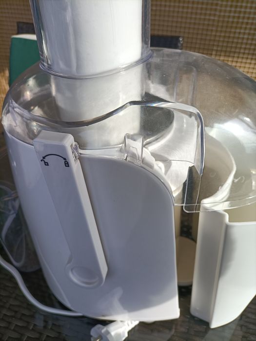 Máquina de sumos electric co