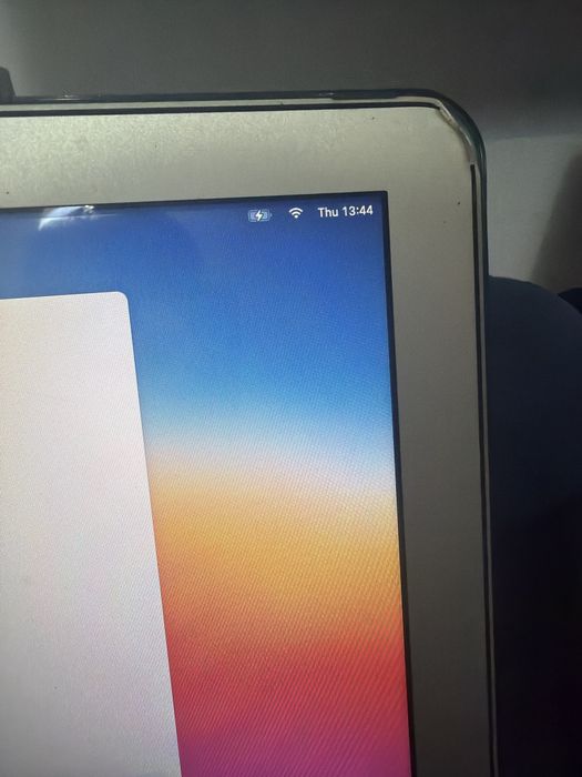 MacBook Air 11” 2015 | Funcional | Ideal Estudos | Leve