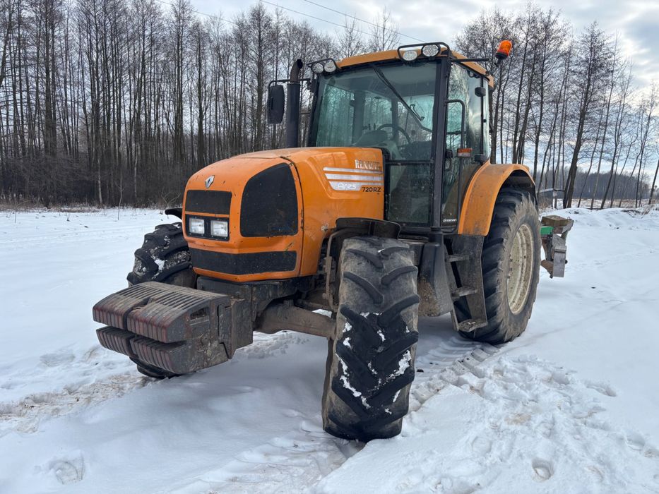 Renault Ares 720 rz