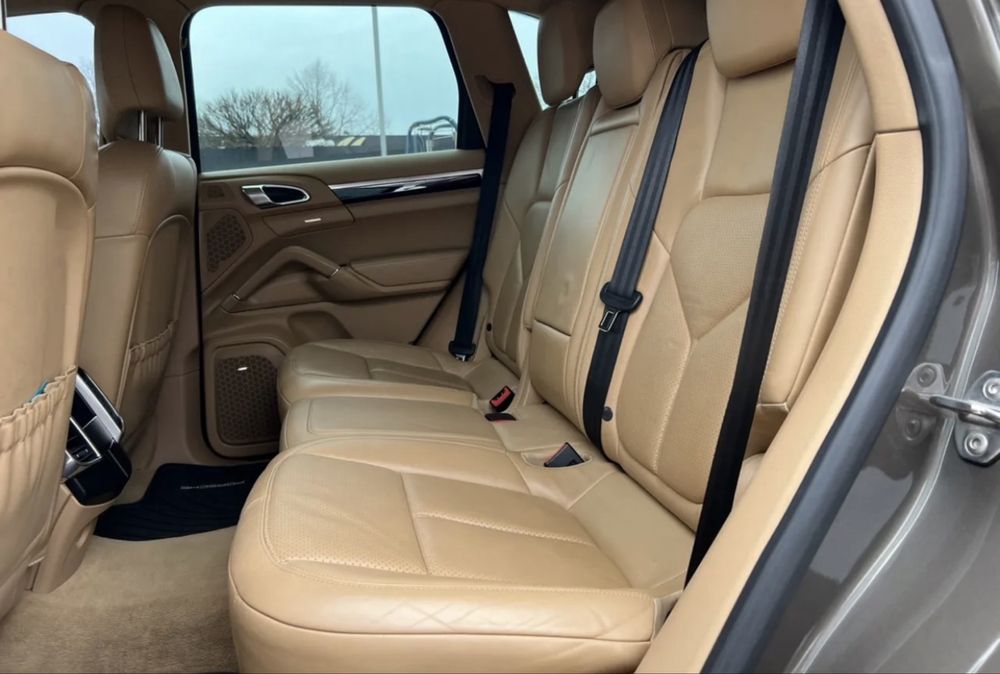 Porsche cayenne 2013 3.6