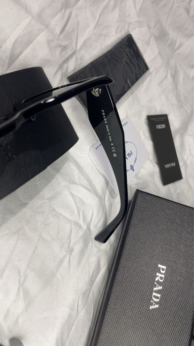 Okulary przeciwsłoneczne Prada, damskie