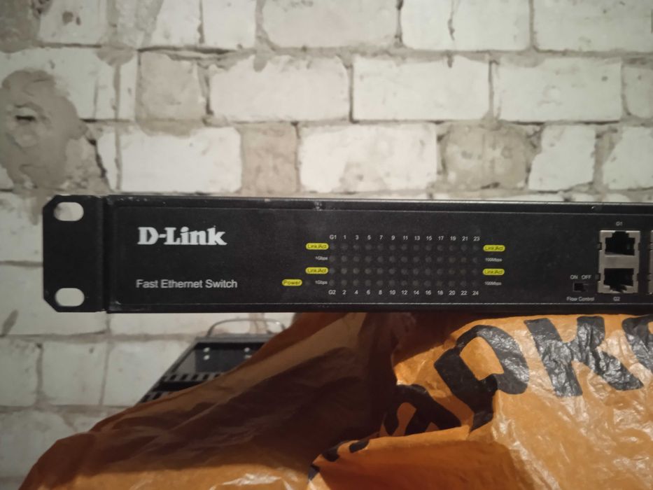 Коммутатор D-Link DES-1026G