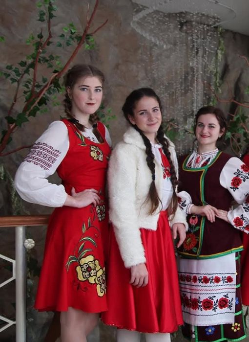 Різні Театральні та Танцювальні костюми