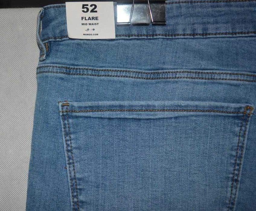 Proste jeansy Mango Flare 52
