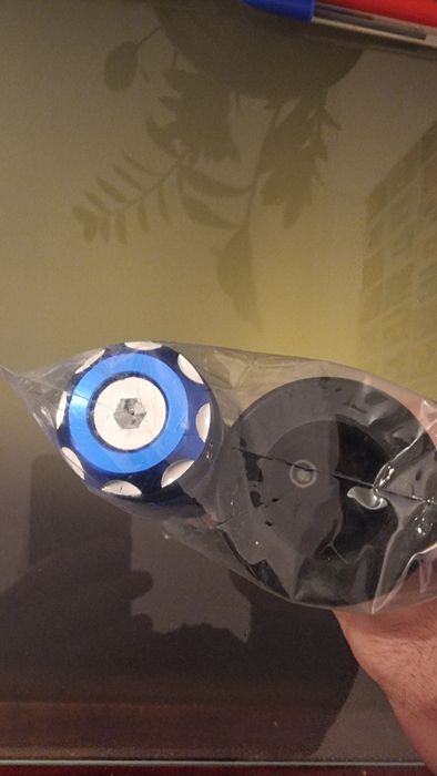 Punhos de guiador universais para moto, com detalhes em azul e preto