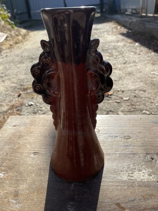 Продам керамічну вазу.Маньківська майоліка.