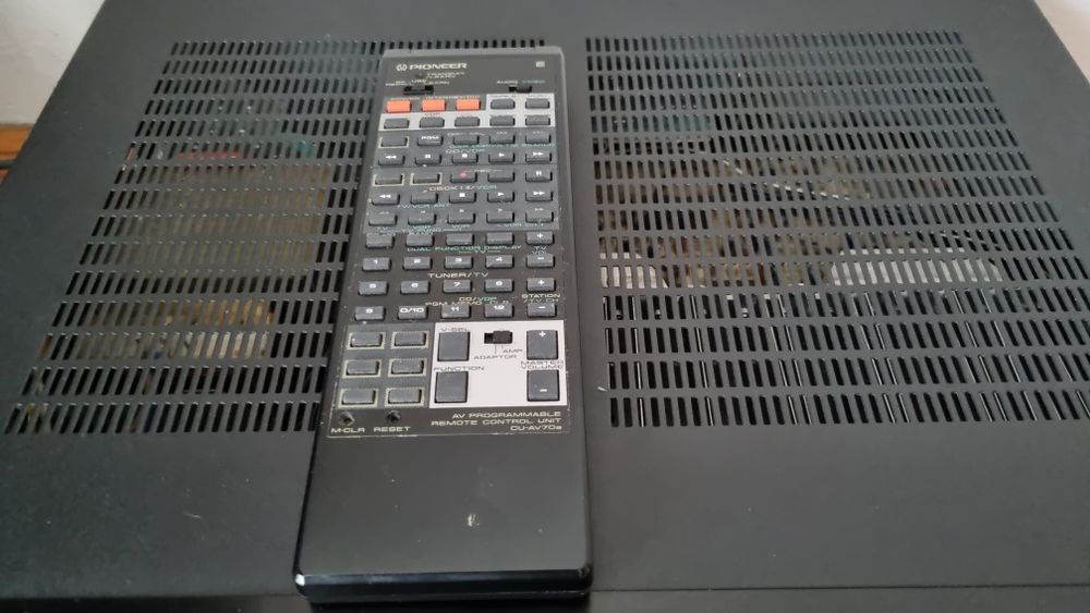 Amplituner Pioneer VSX-3300 z pilotem