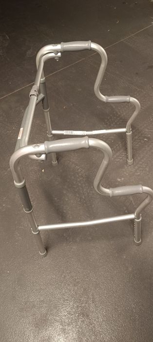 Balkonik chodzik aluminiowy dla seniora