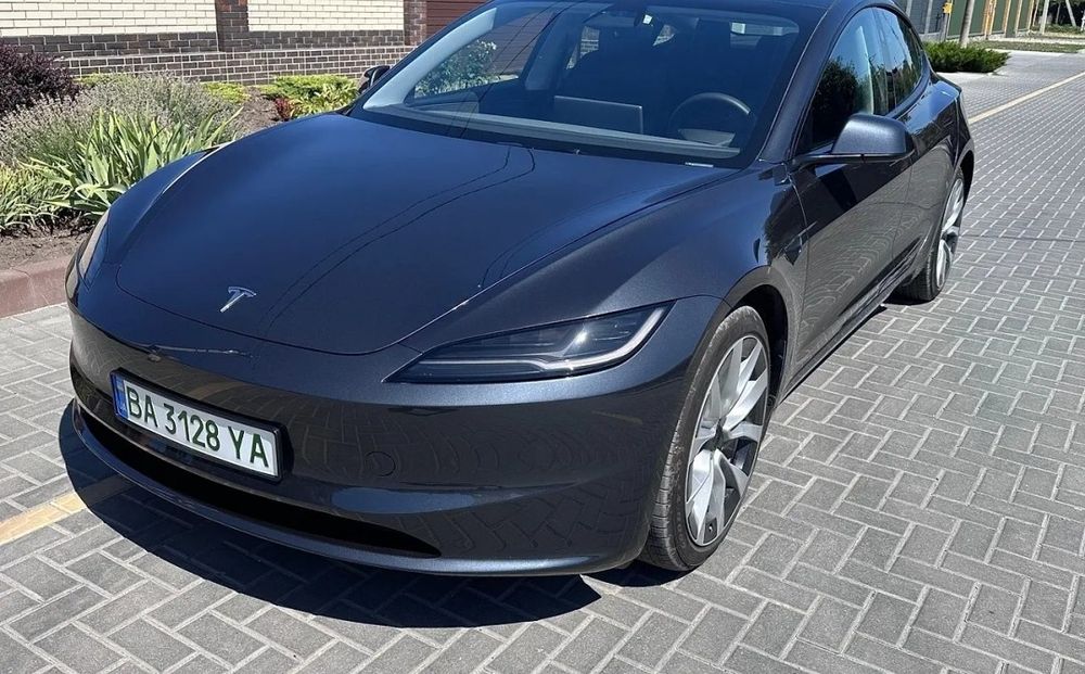Tesla Model 3 2025 VIN 5YJ3E1EB4SF964054 фото оголошення 3 з 15