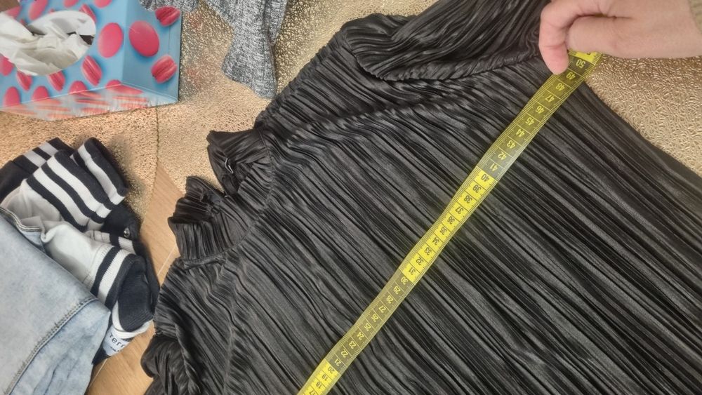 Bluzka czarna elegancka S