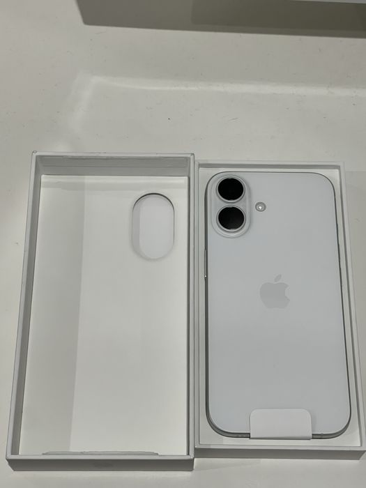 iPhone 16 128GB Branco