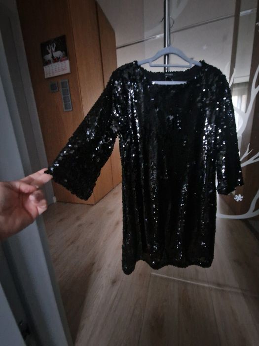 Sukienka sylwestrowa cekiny czarna