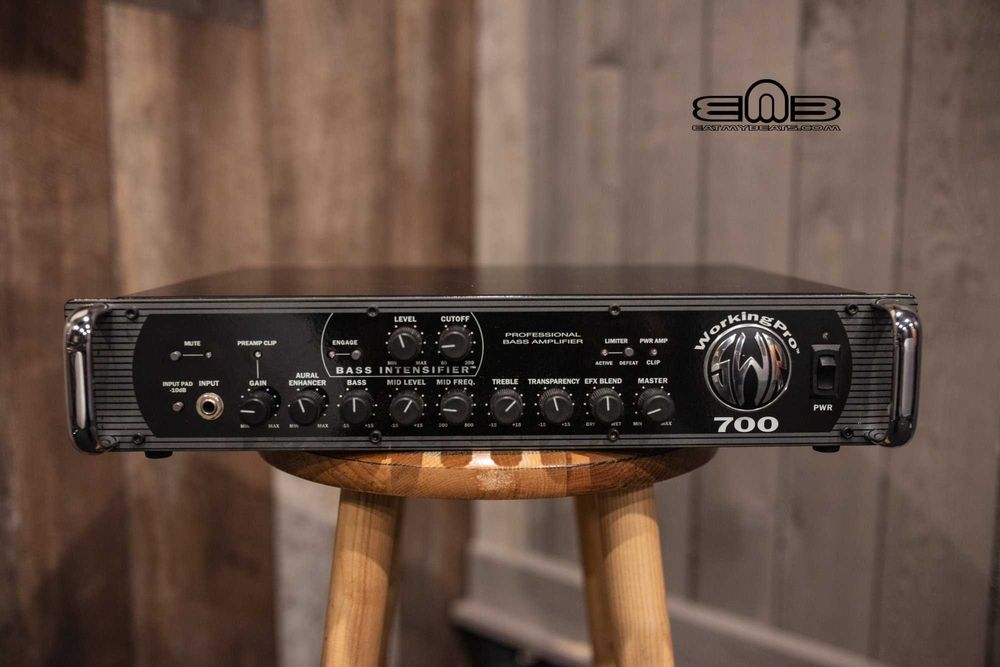 SWR Workingpro 700 e Workingpro 4x10" cab (8 Ohm)