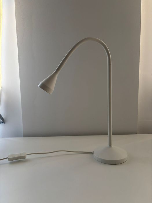 Candeeiro LED de secretária - IKEA