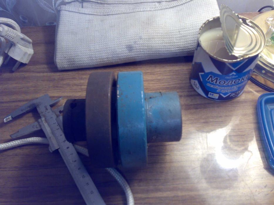 Муфта стальная.соединительная 100-22 и 100-32 мм.пальчиковая.