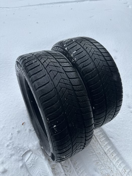 Зимова шина Pirelli