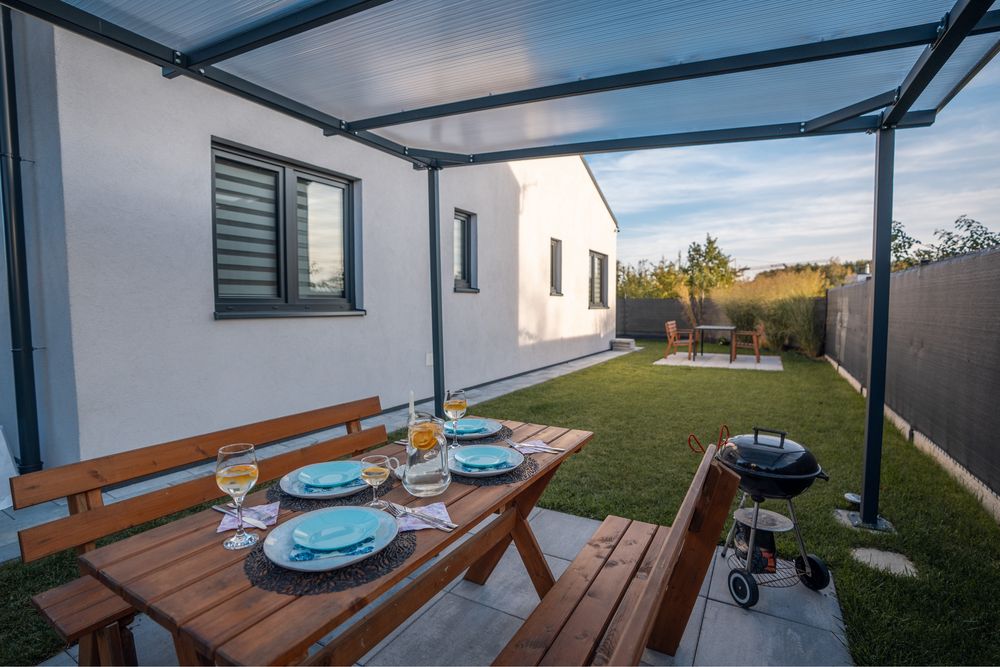 Apartamenty Głębinów/ Domek na wyłączność/ Jezioro Nyskie /