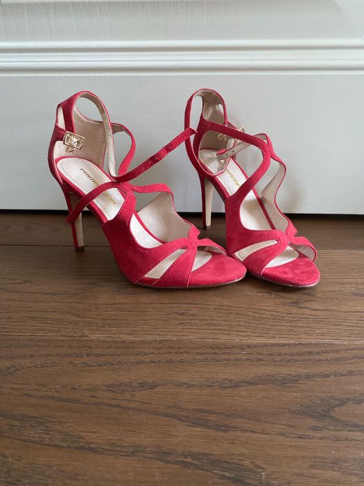 Czerwone zamszowe szpilki Prima Moda