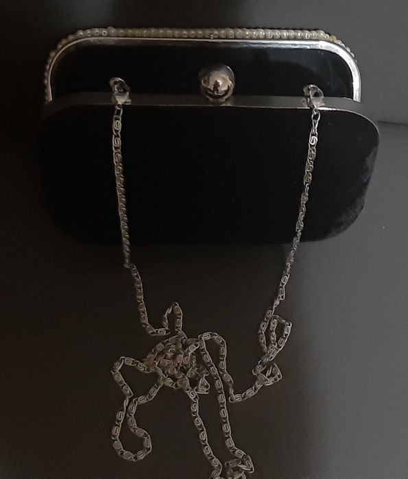 Torebka wieczorowa puzderko z koralikami