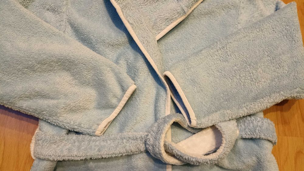 Szlafrok z kieszeniami Pocopiano 140 kaptur pasek