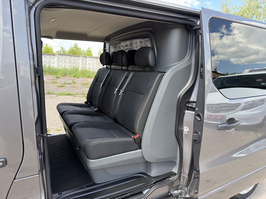 Свіжопригнаний Груз-Пас Opel Vivaro Long 2018