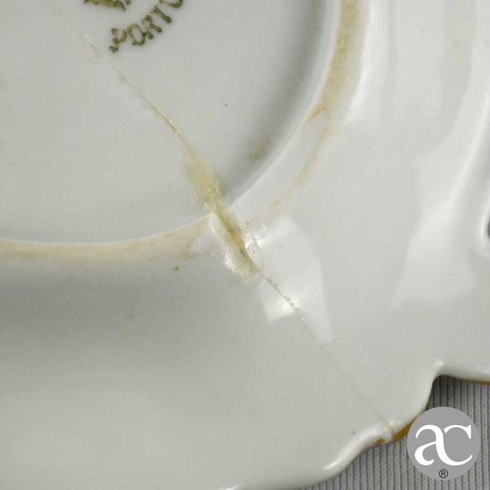 Cinzeiro porcelana Vista Alegre, com brasão de Castelo Branco