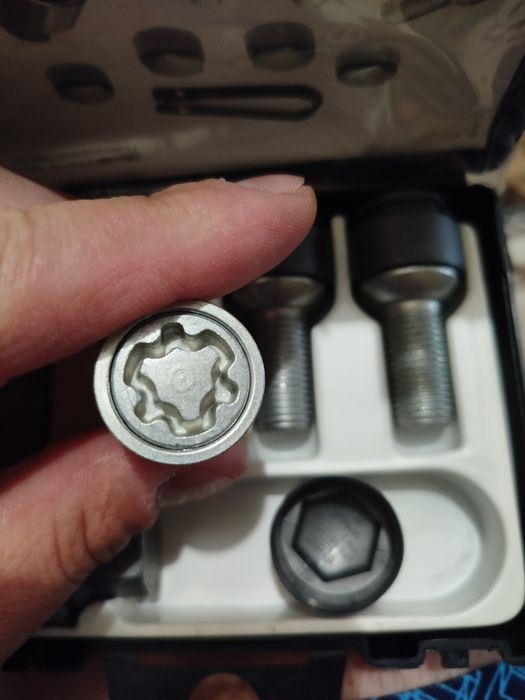 Болти секретні до Ауді оригінальні нові