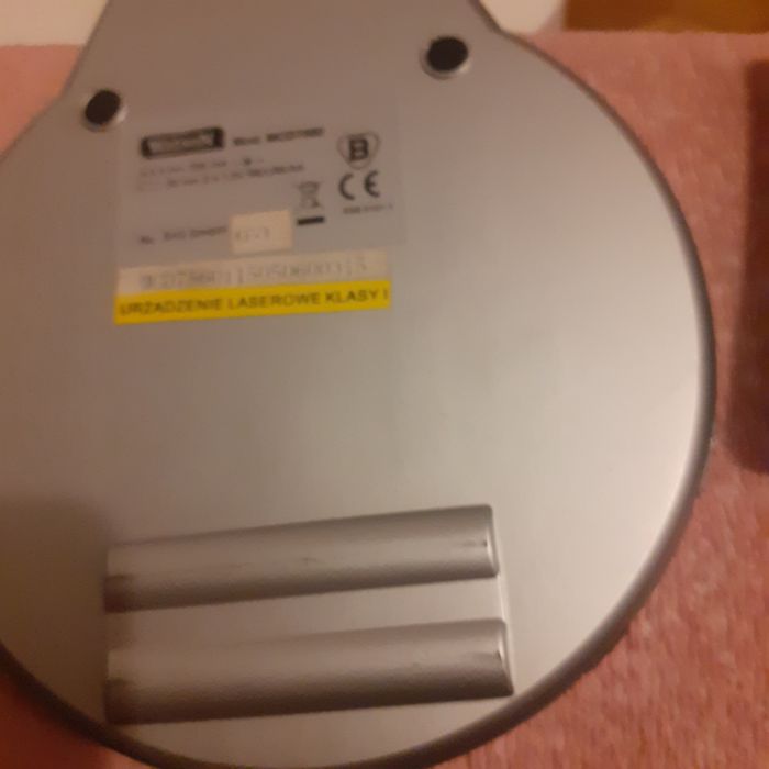 Sprzedam   Mp3  i   magnetofon  na  kasety  używane  .