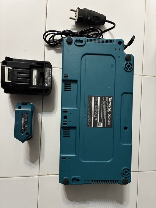 Makita XGT 40V Bundle – Carregador Duplo + Adaptador 18V + fonte USB