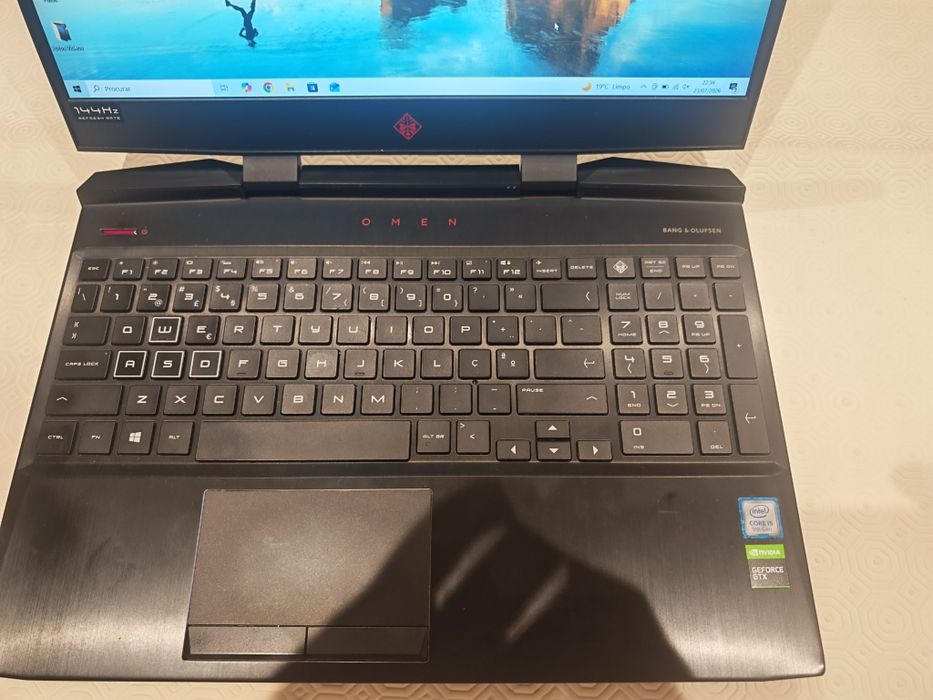 Portátil gaming HP omen 15-dc1044np