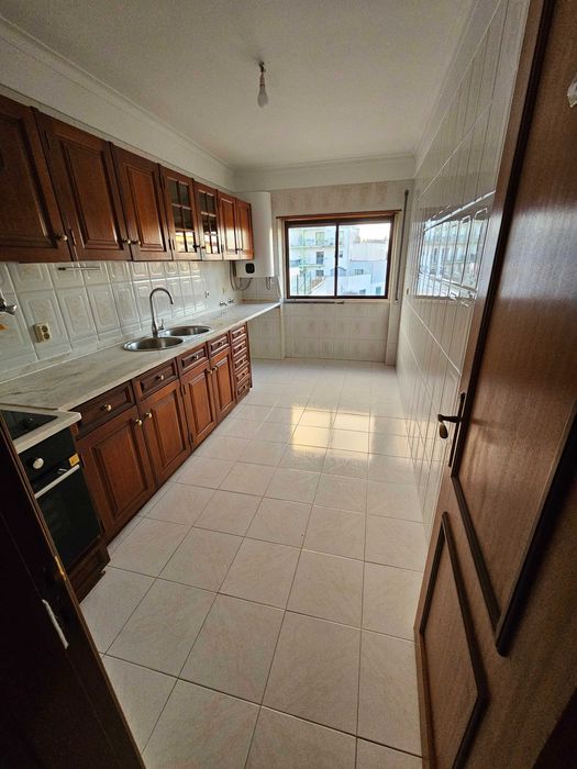 T2 espaçoso; 2 min estação M.Martins