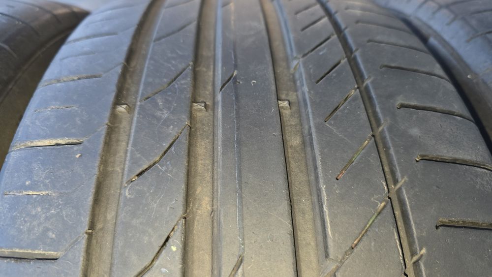 Opony letnie Continental 235/50/18