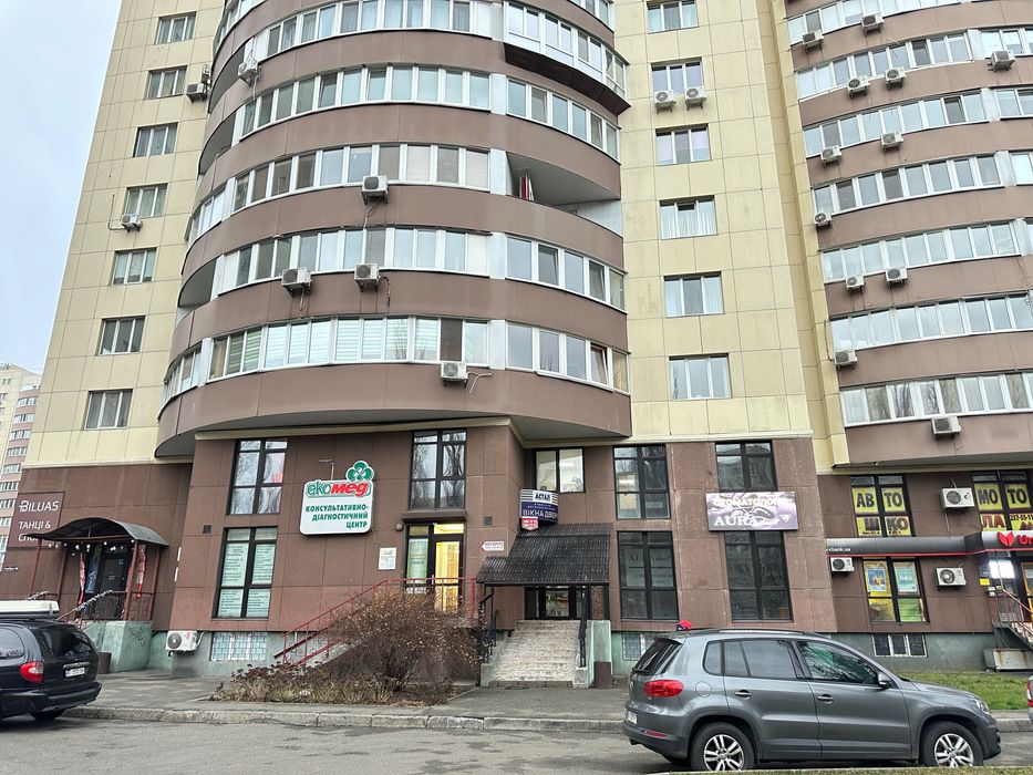 Оренда кабінету 17 м.кв., бульвар Кольцова, фасад. Без комісії!